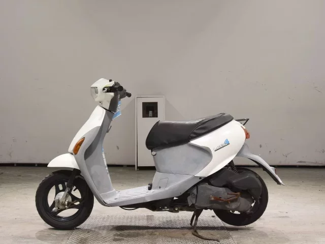 Suzuki LET S4