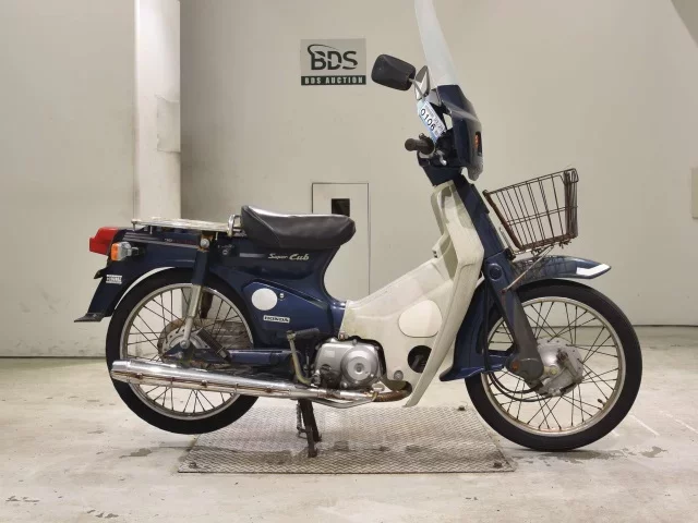 Honda C90