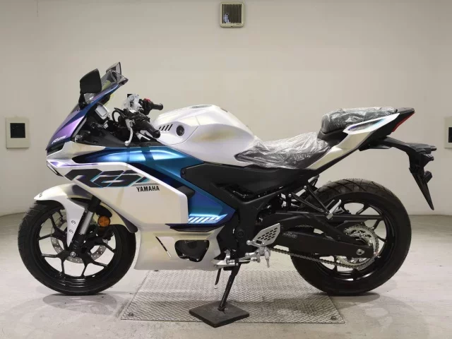 Yamaha YZF-R25A