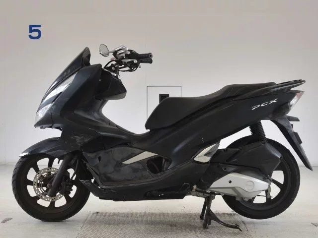 Honda PCX125-3