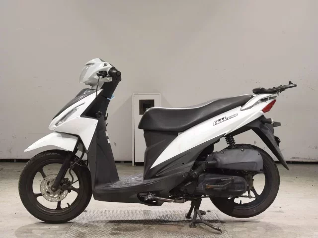 Suzuki ADDRESS110-2