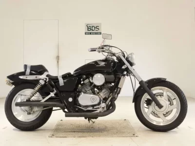 Honda MAGNA 250