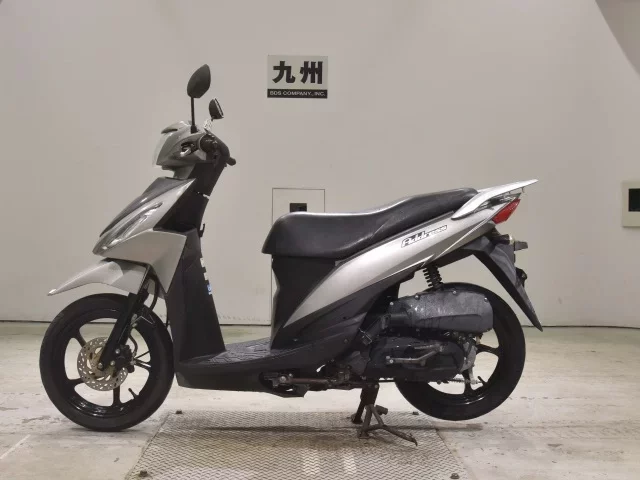 Suzuki ADDRESS110-2