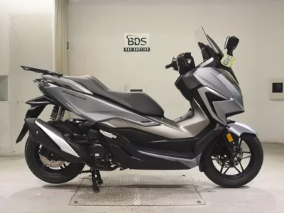 Honda FORZA -5