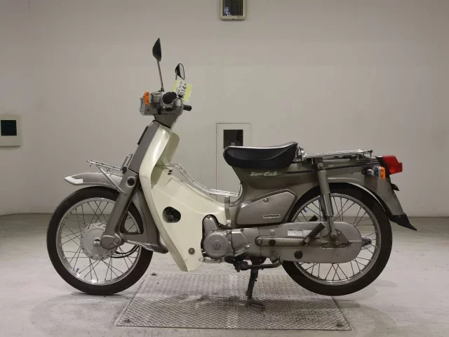 Honda C90