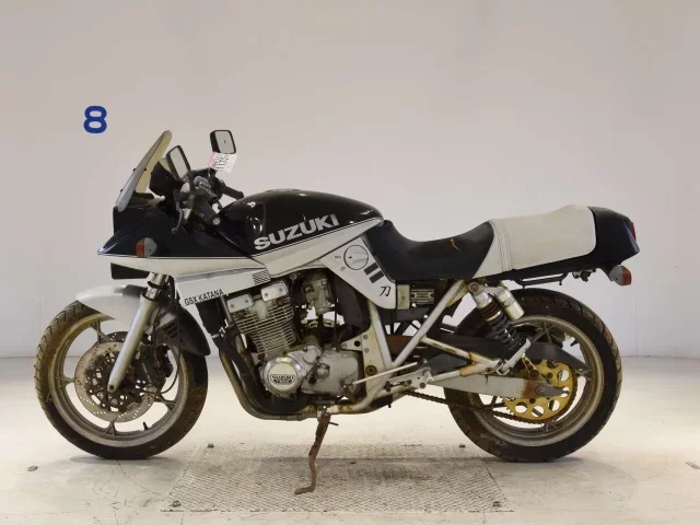 Suzuki GSX400S KATANA