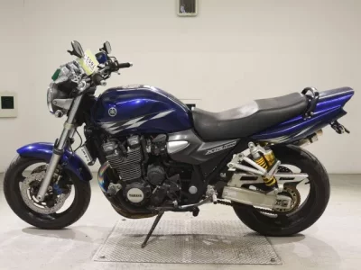 Yamaha XJR1300-2