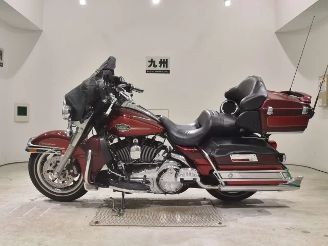 Harley-Davidson HARLEY FLHTCU1580