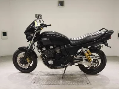 Yamaha XJR400R-2