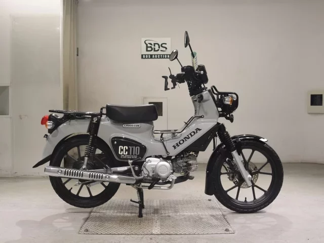 Honda CROSS CUB 110-3