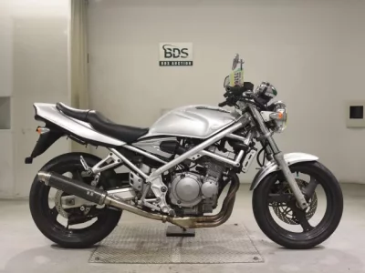 Suzuki BANDIT250-2