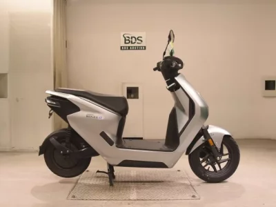 Honda EM1E: