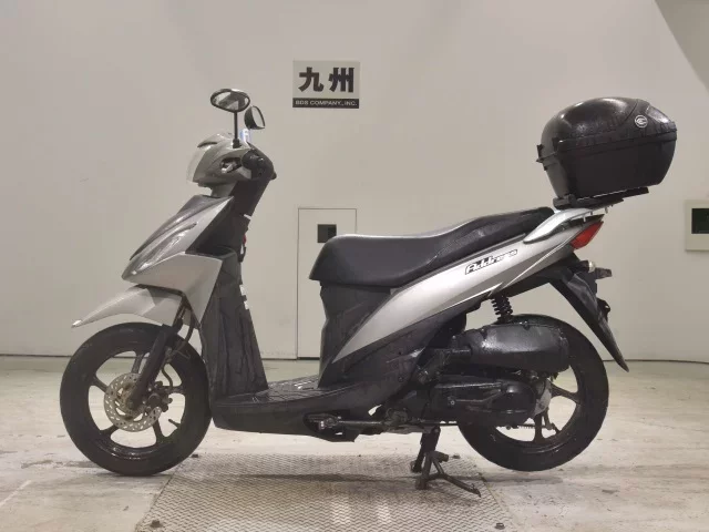 Suzuki ADDRESS110-2