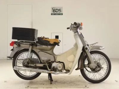 Honda C90