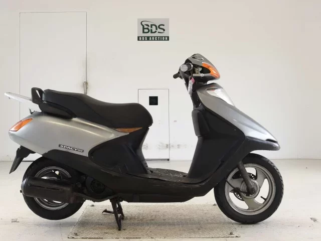 Honda SPACY100