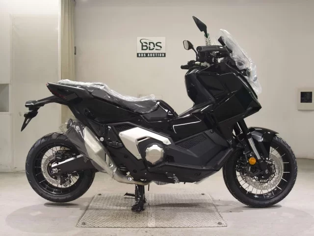 Honda X-ADV750-2