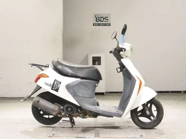 Suzuki LET S5