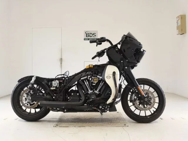 Harley-Davidson HARLEY FLTRXS1750