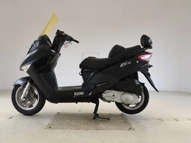 SYM SYM RV200I