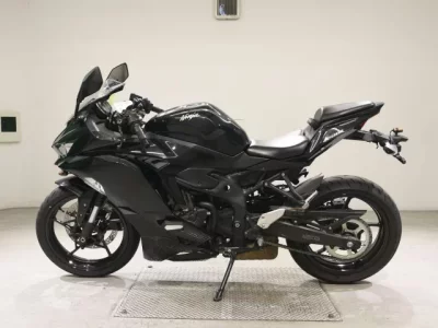 Kawasaki ZX-25R