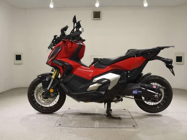 Honda X-ADV750-2