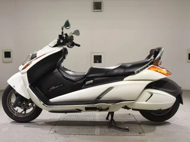 Suzuki GEMMA250