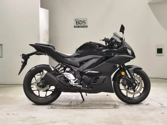 Yamaha YZF-R25A
