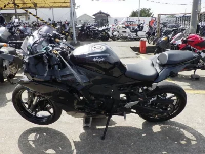 Kawasaki ZX-25R