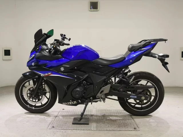 Suzuki GSX250R