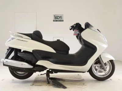 Yamaha MAJESTY 250-3