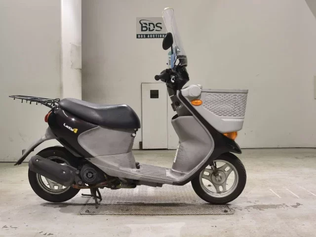 Suzuki LET S4