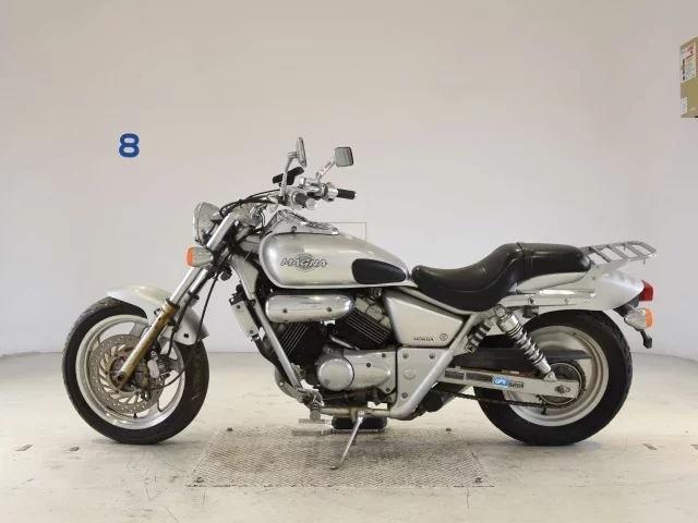 Honda MAGNA 250