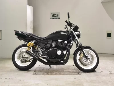 Yamaha XJR400R-2