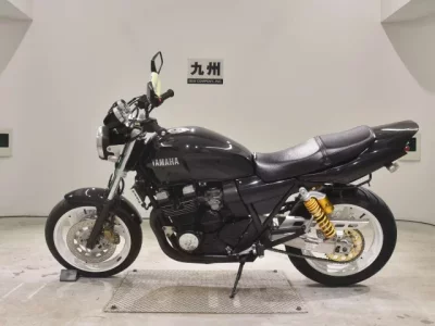 Yamaha XJR400R-2