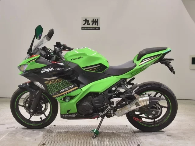 Kawasaki NINJA250-2