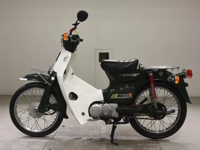 Honda C90