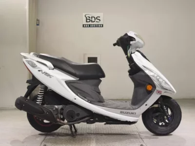 Suzuki GSR125