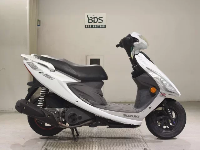 Suzuki GSR125