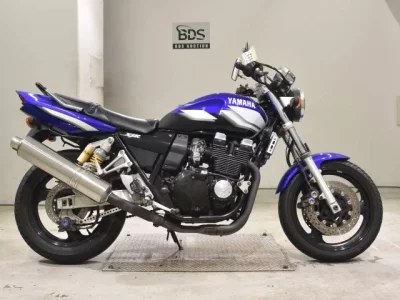 Yamaha XJR400R-3  с аукциона в Японии