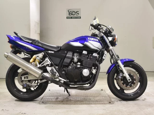 Yamaha XJR400R-3 лот № 2632 оценка 4  с аукциона в Японии