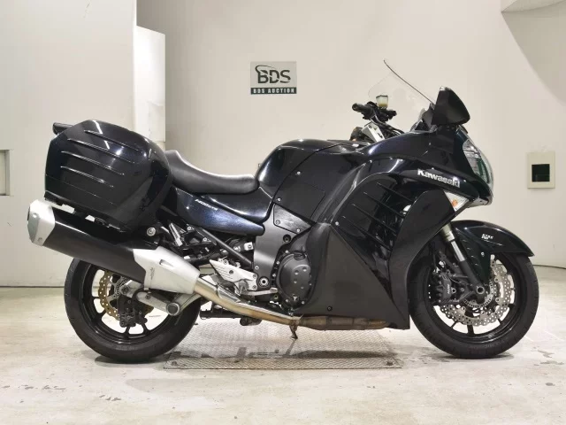 Kawasaki 1400GTR лот № 2545 оценка 4  с аукциона в Японии