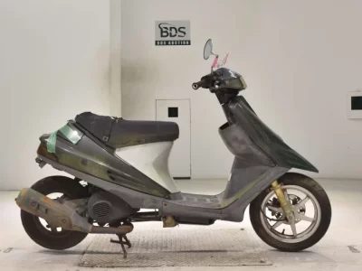Suzuki ADDRESS V100
