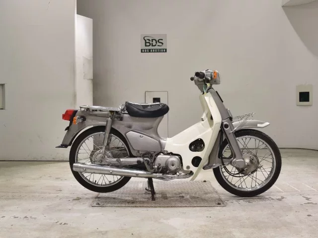 Honda C90