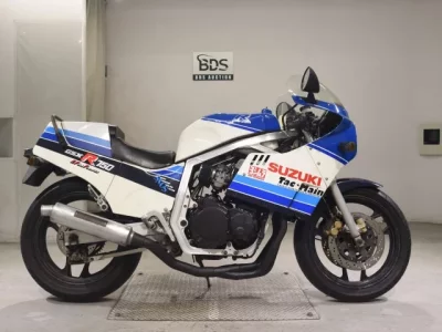 Suzuki GSX-R750-1