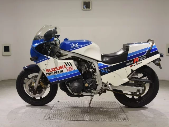 Suzuki GSX-R750-1
