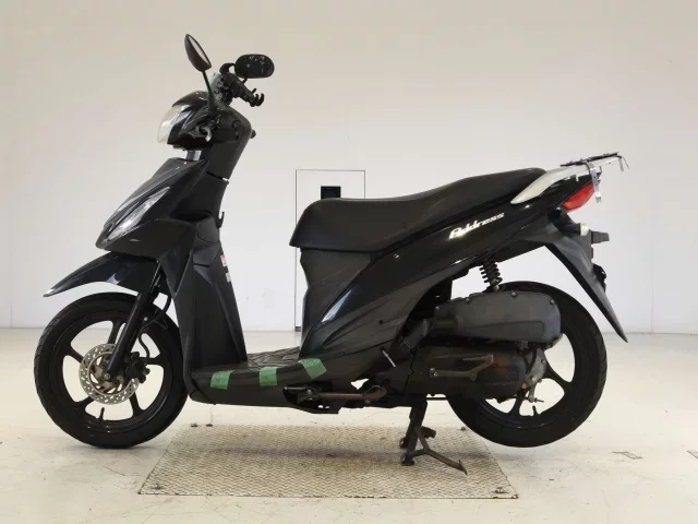 Suzuki ADDRESS110-2
