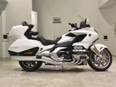 Honda GL1800 TOUR D  с аукциона в Японии