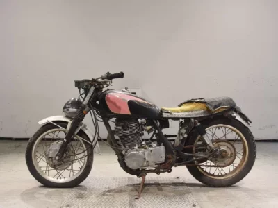 Yamaha SR400-2 SHO LOUIS NOT EQUIPPED