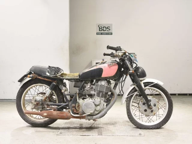 Yamaha SR400-2 SHO LOUIS NOT EQUIPPED