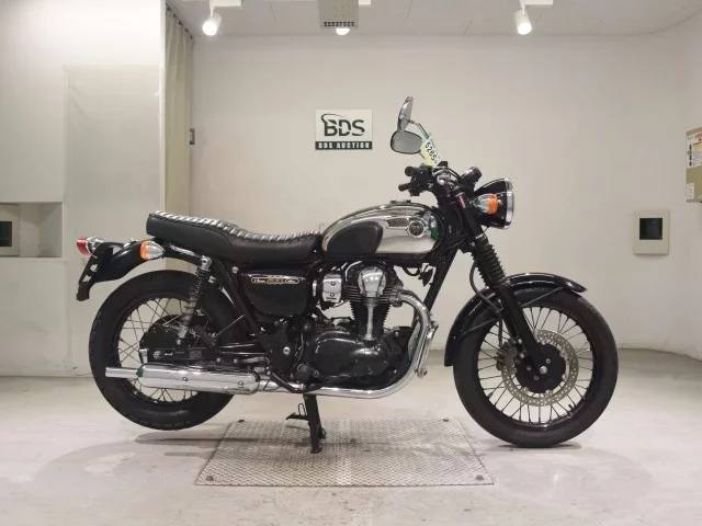 Kawasaki W800